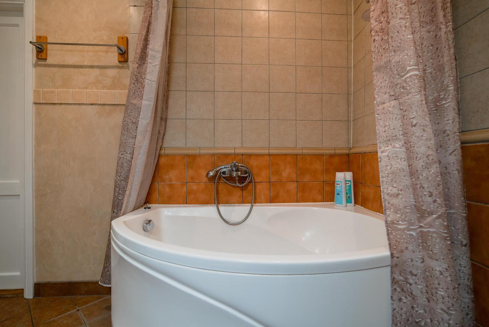 Romeo Family Uus Apartments Tallinn Exterior photo