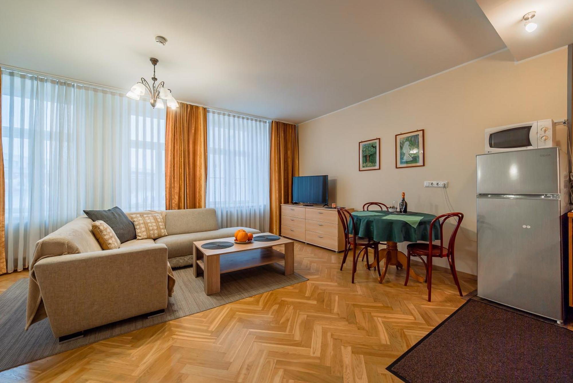 Romeo Family Uus Apartments Tallinn Exterior photo