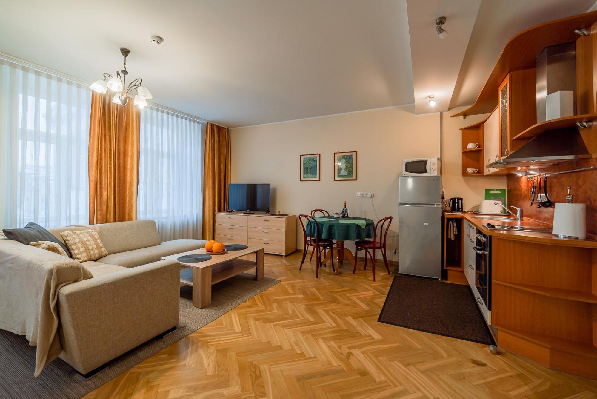 Romeo Family Uus Apartments Tallinn Exterior photo
